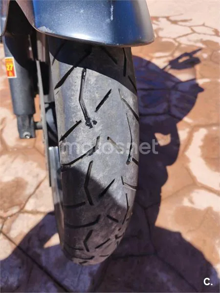 Suzuki V-Strom 650 - Vista 6