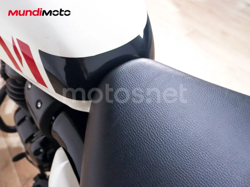 Royal Enfield Shotgun 650 - Vista 18