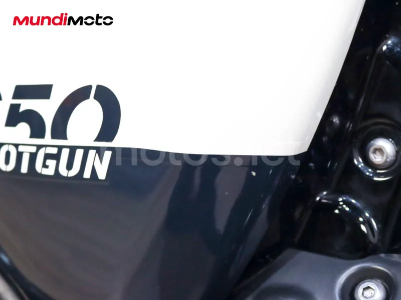 Royal Enfield Shotgun 650 - Vista 36