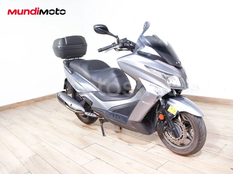 Kymco Grand Dink 300 2299 € 2016 Madrid - 2