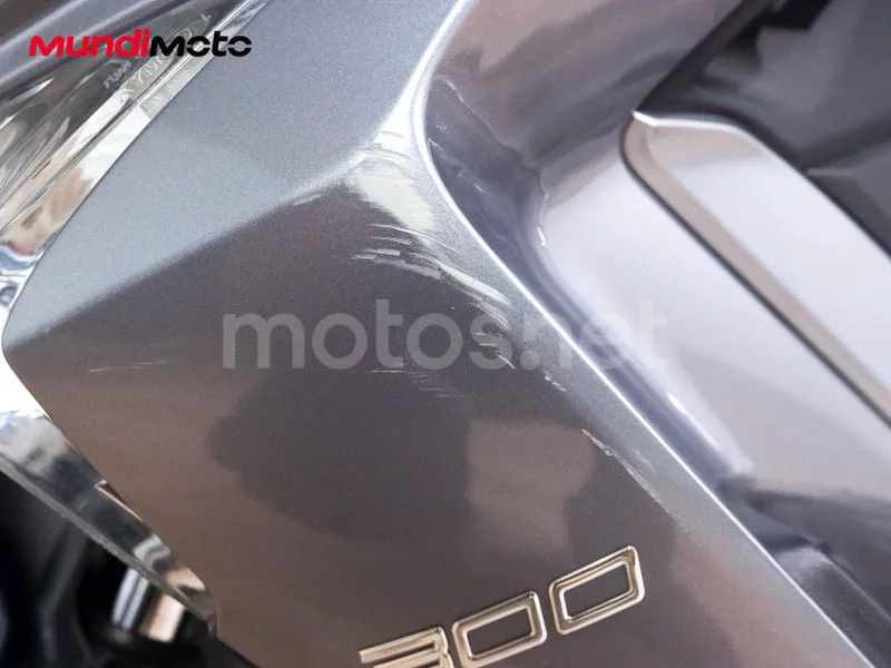 Kymco Grand Dink 300 - Vista 44