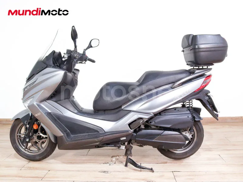 Kymco Grand Dink 300 - Vista 6