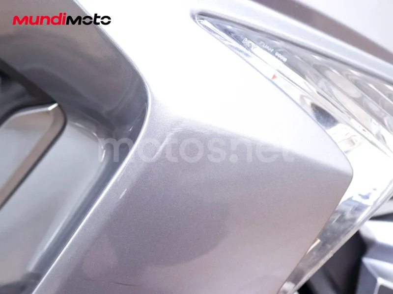 Kymco Grand Dink 300 - Vista 55