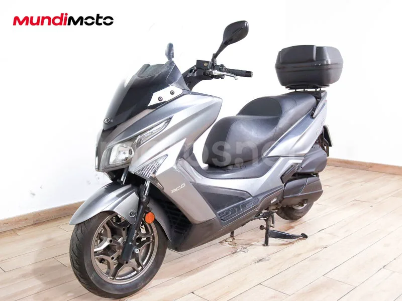 Kymco Grand Dink 300 - Vista 7