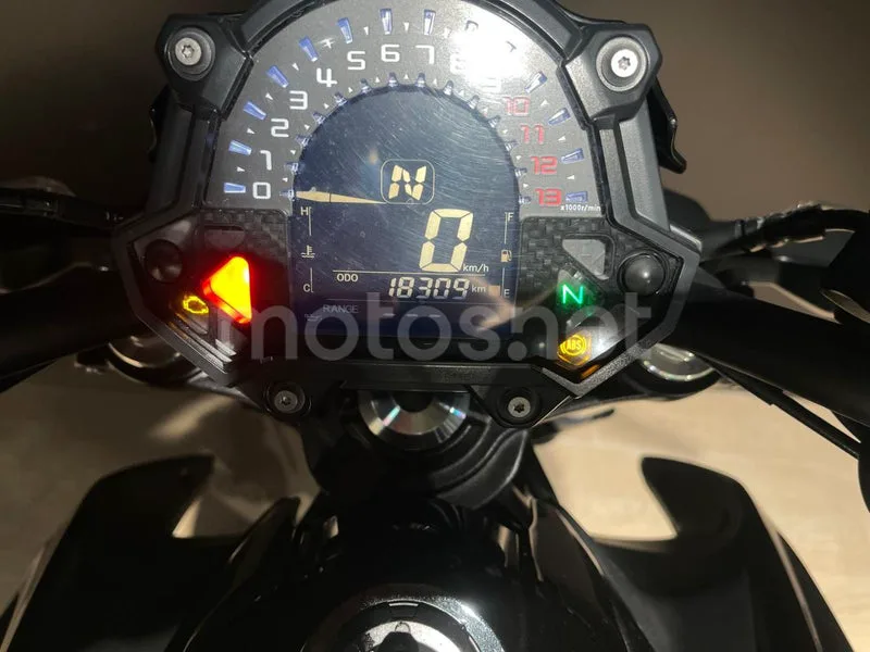 Kawasaki Z650 - Vista 7