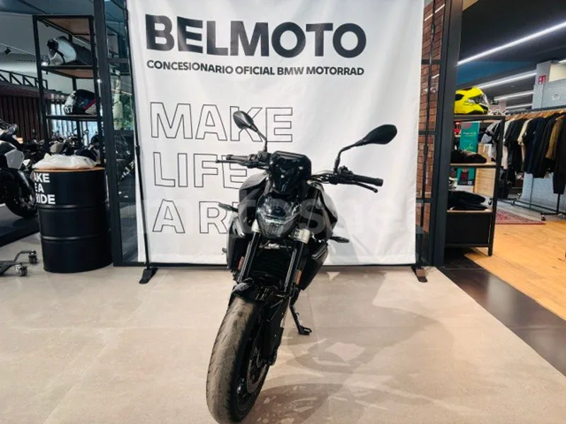 BMW F 900 R - Vista 3