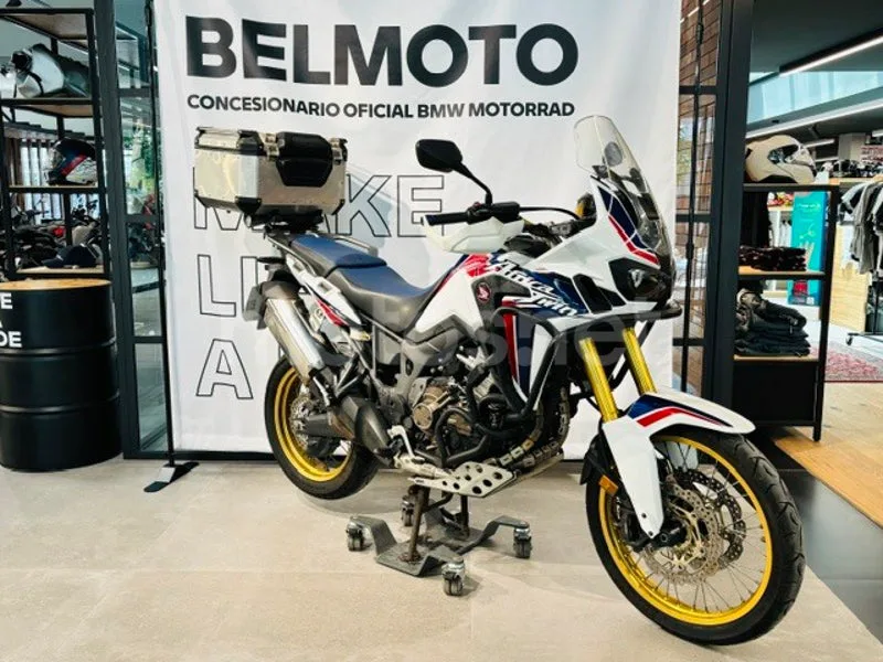 Honda CRF1000L Africa Twin - Vista 4