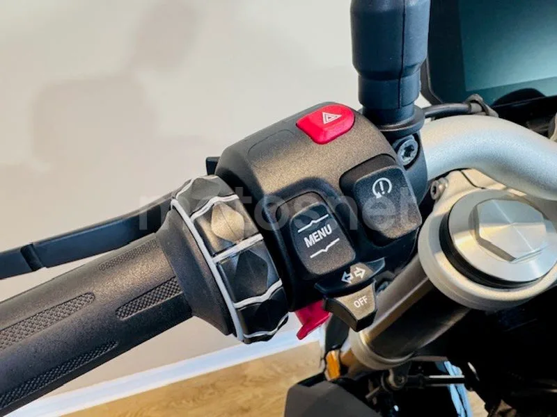 BMW F 900 R - Vista 8