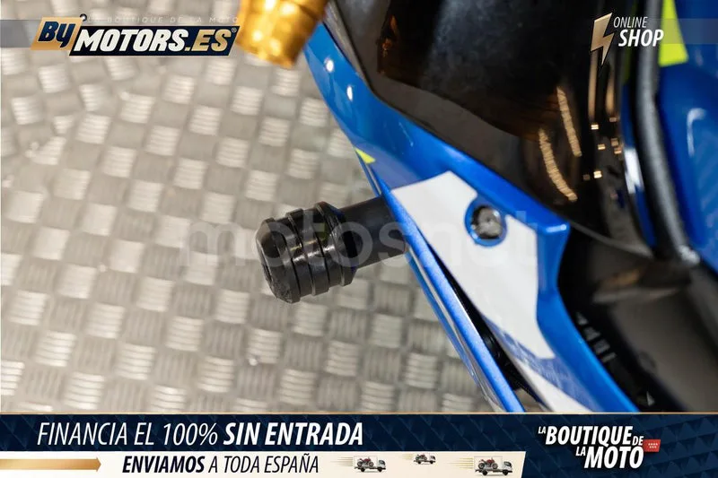 Suzuki GSX-R1000R - Vista 15