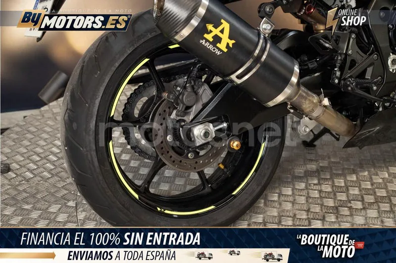Suzuki GSX-R1000R - Vista 18
