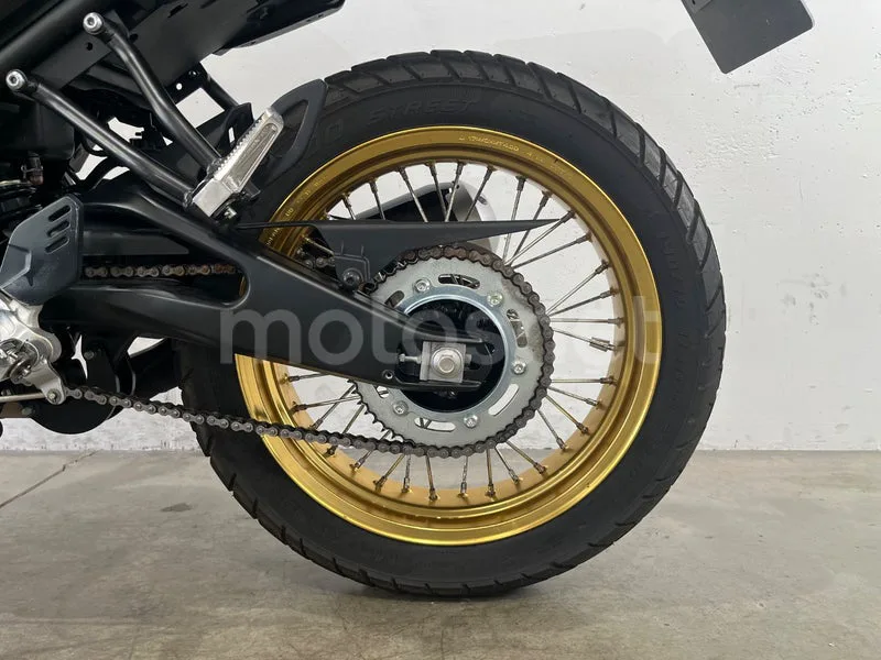 Yamaha XSR125 - Vista 20