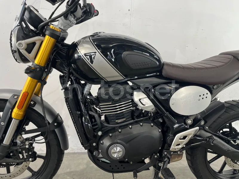 Triumph Scrambler 400 X - Vista 18