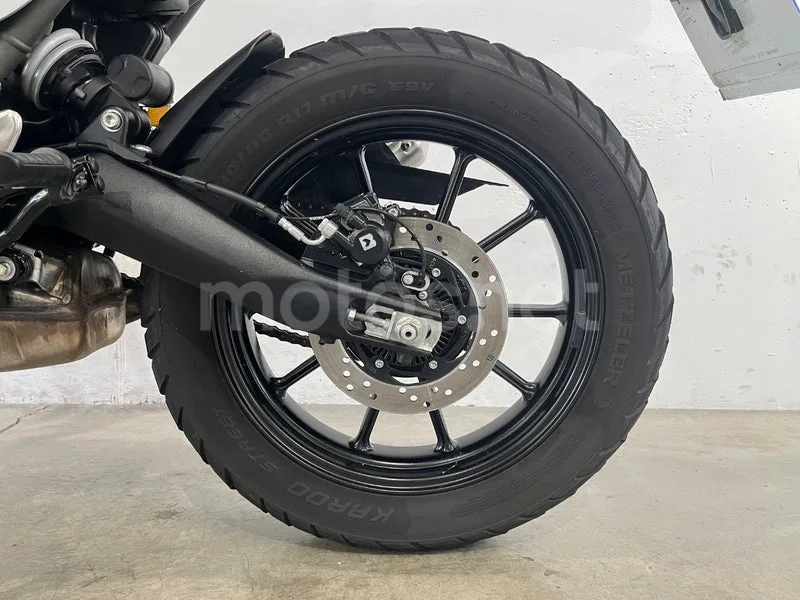 Triumph Scrambler 400 X - Vista 19