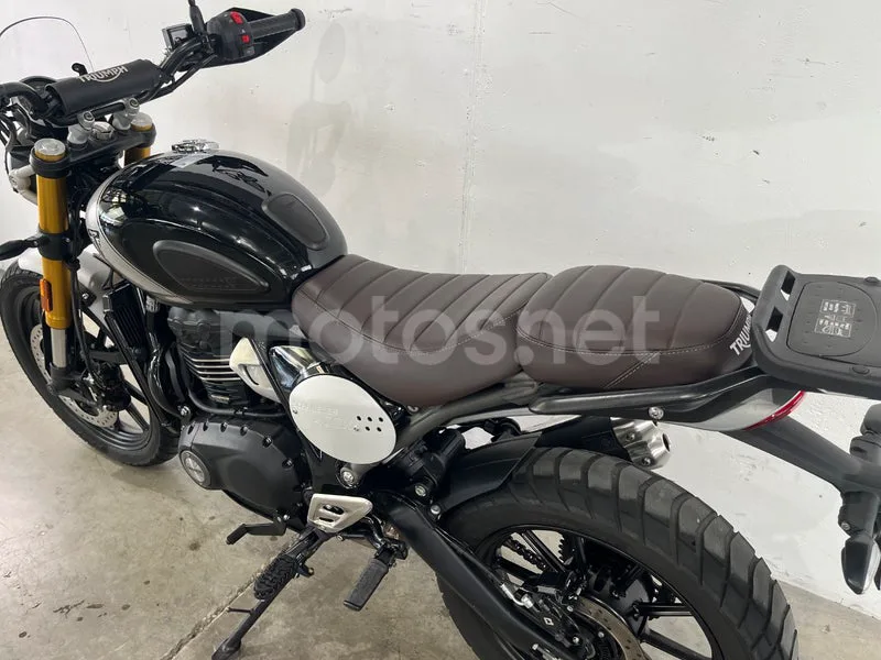 Triumph Scrambler 400 X - Vista 22