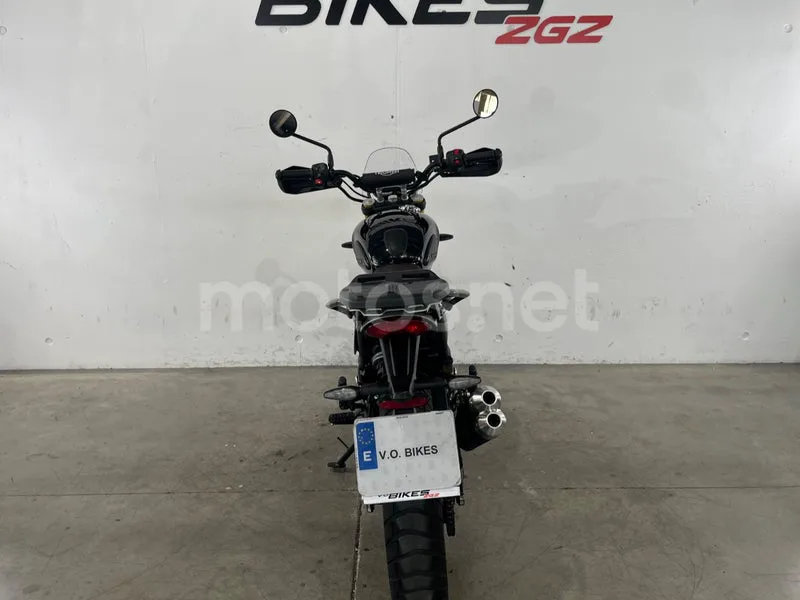 Triumph Scrambler 400 X - Vista 7
