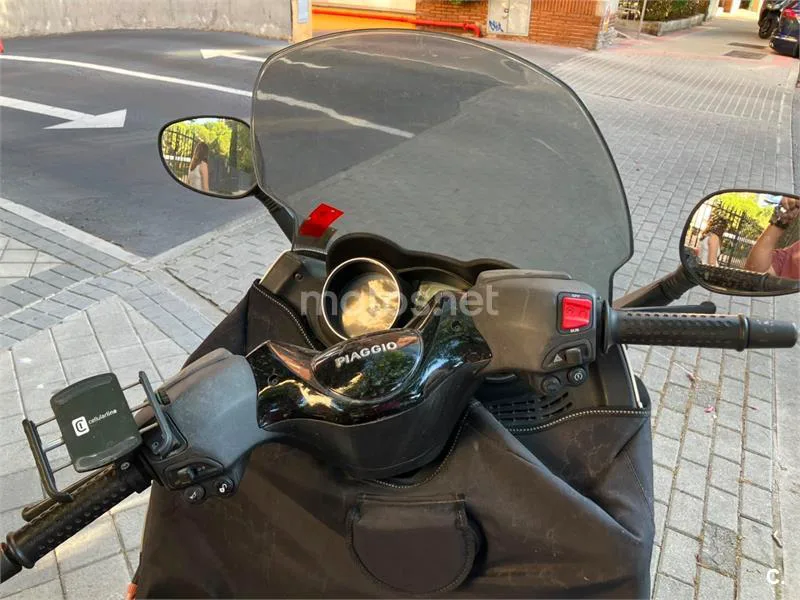 Piaggio XEvo 125 - Vista 4