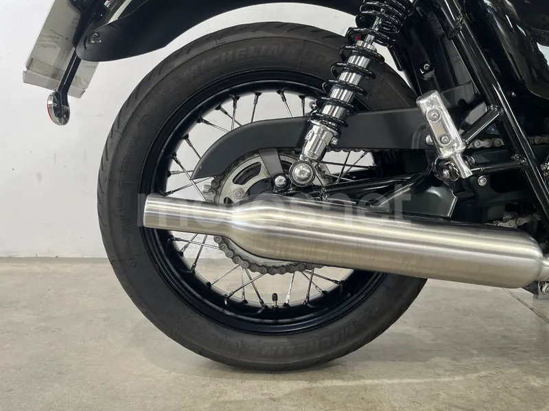 Triumph Bonneville T100 - Vista 11