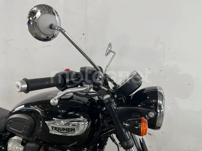 Triumph Bonneville T100 - Vista 14