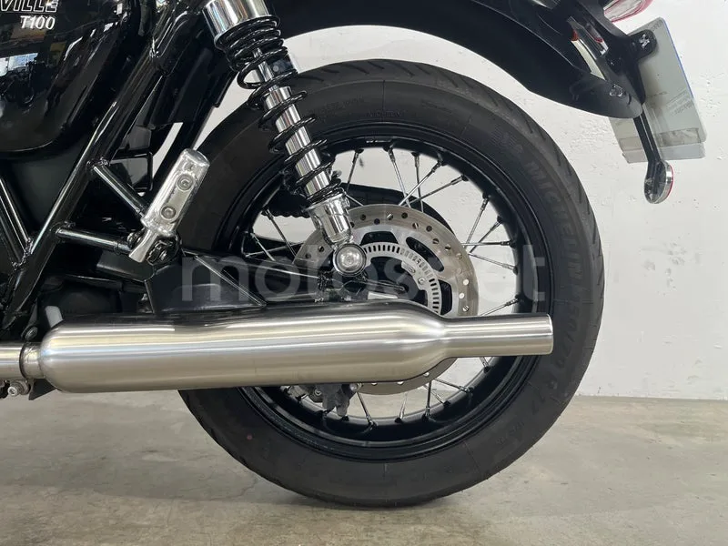 Triumph Bonneville T100 - Vista 20