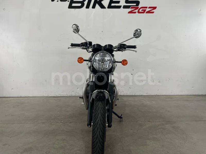 Triumph Bonneville T100 - Vista 4