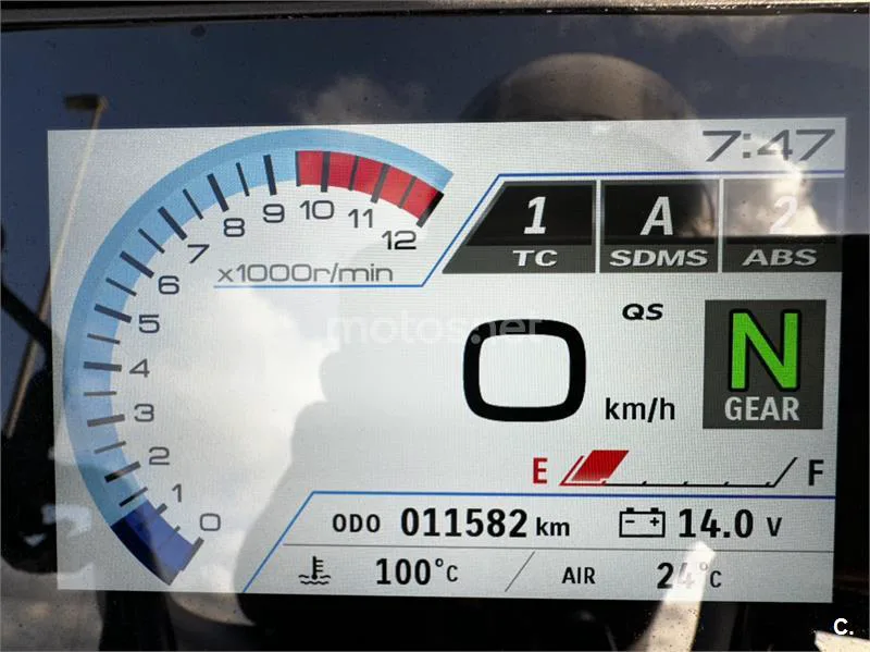 Suzuki V-Strom 800 - Vista 9