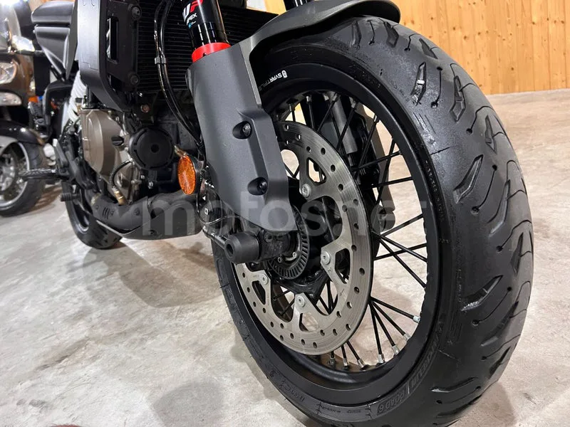 Husqvarna Svartpilen 401 - Vista 30