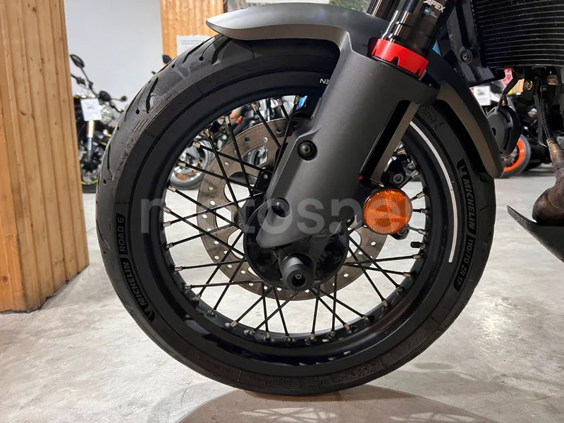 Husqvarna Svartpilen 401 - Vista 69