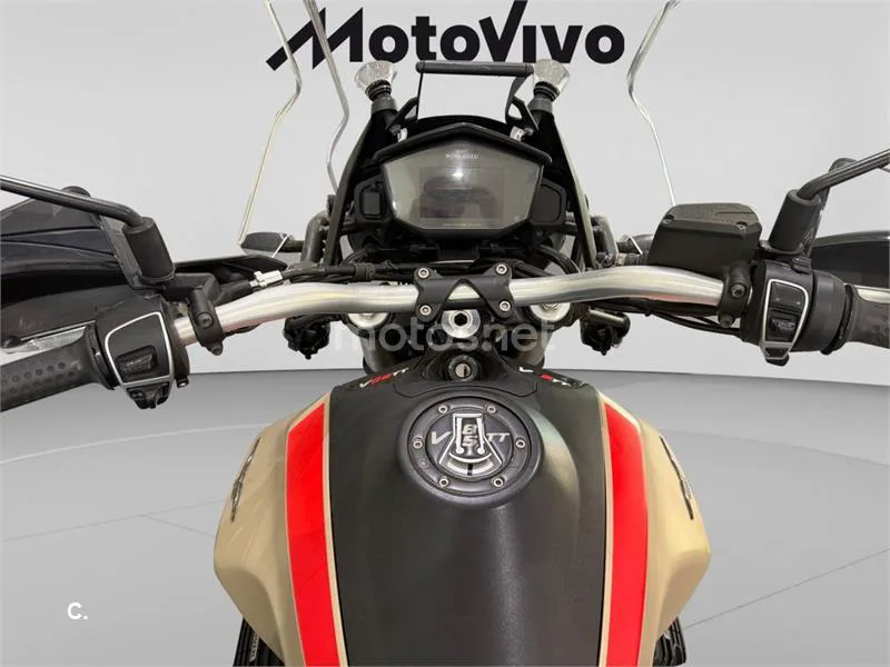 Moto Guzzi V85 TT - Vista 7