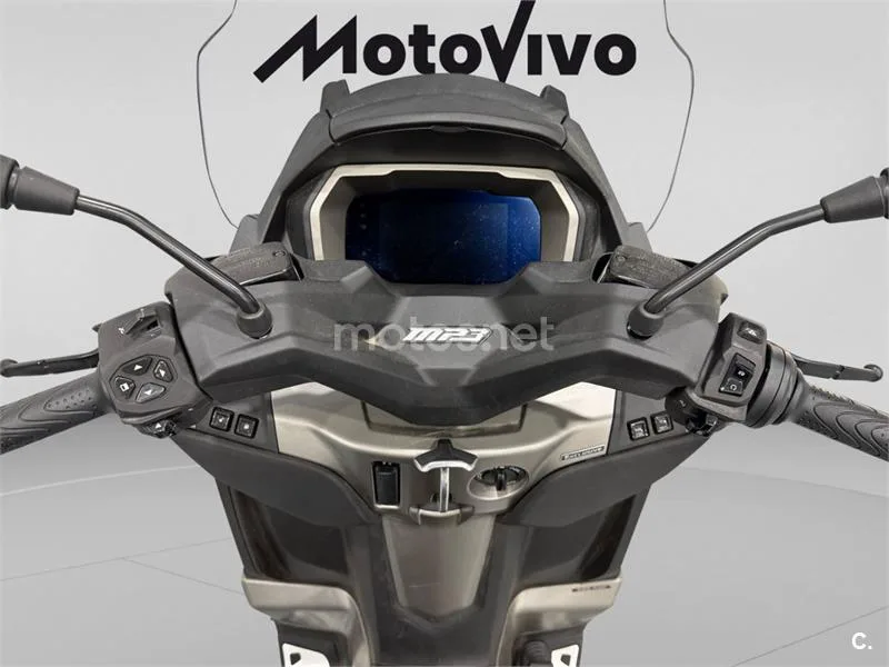 Piaggio MP3 530 Exclusive - Vista 7