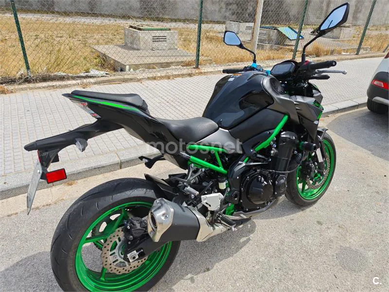 Kawasaki Z900 - Vista 5
