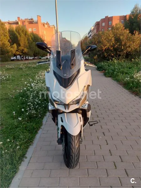 Kymco Xciting VS 400 4490 € 2023 Madrid - 2