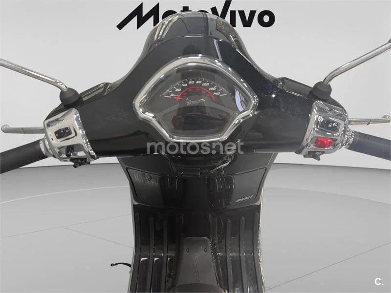 Vespa GTS 300 - Vista 7