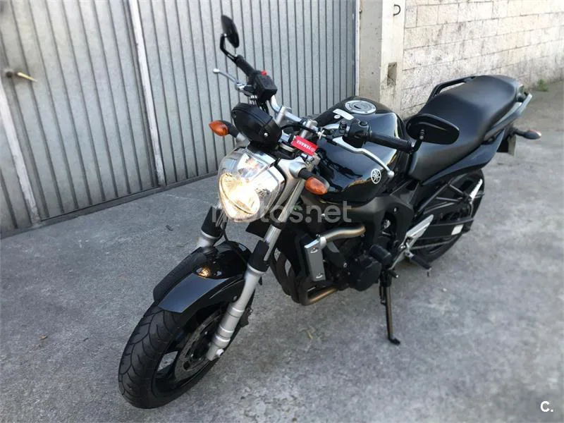 Yamaha FZ6 - Vista 11