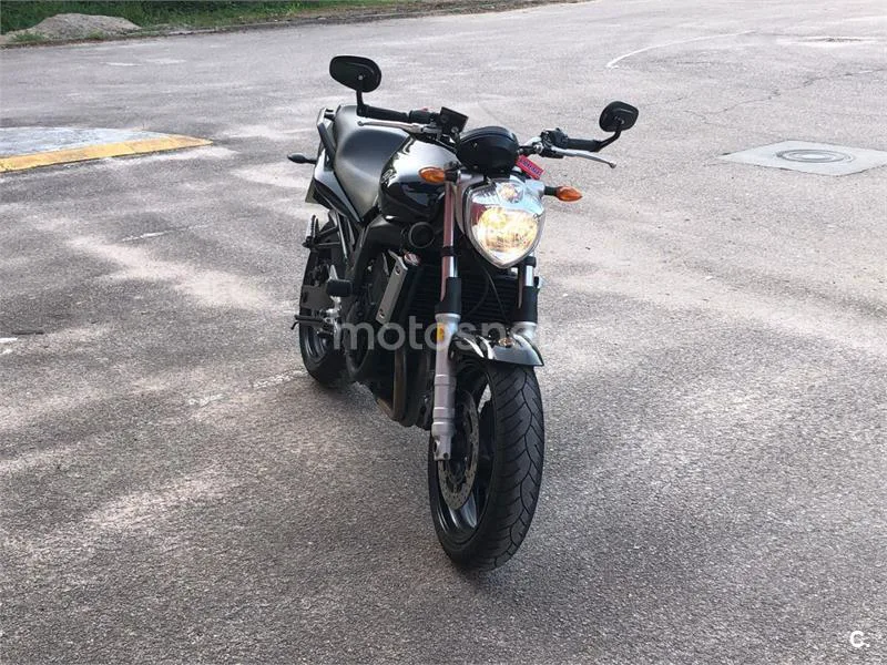 Yamaha FZ6 - Vista 6
