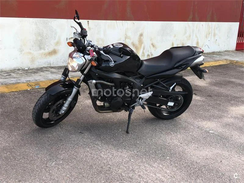 Yamaha FZ6 - Vista 10