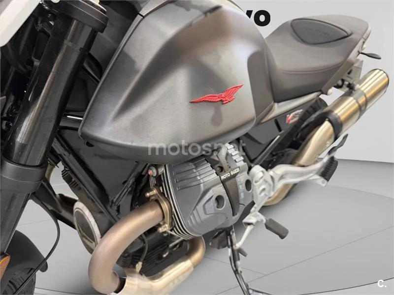 Moto Guzzi V85 Strada - Vista 7