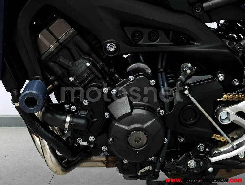 Yamaha MT-09 Tracer - Vista 10