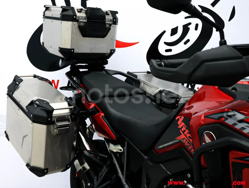 Honda CRF1000L Africa Twin - Vista 11
