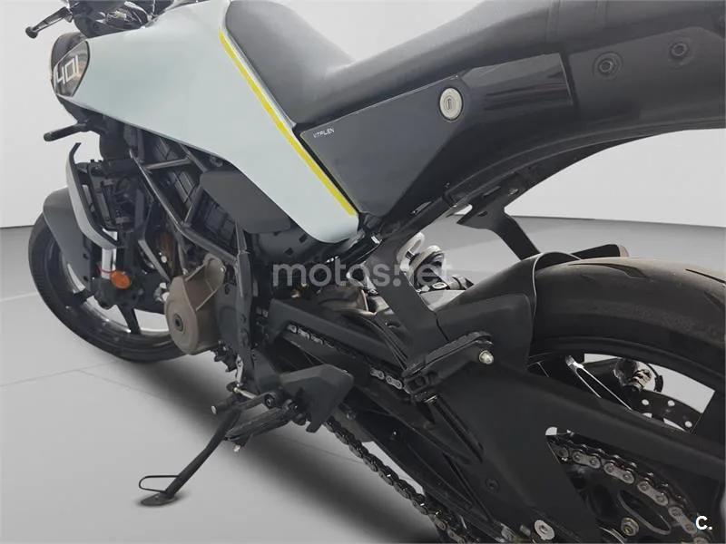 Husqvarna Vitpilen 401 - Vista 4