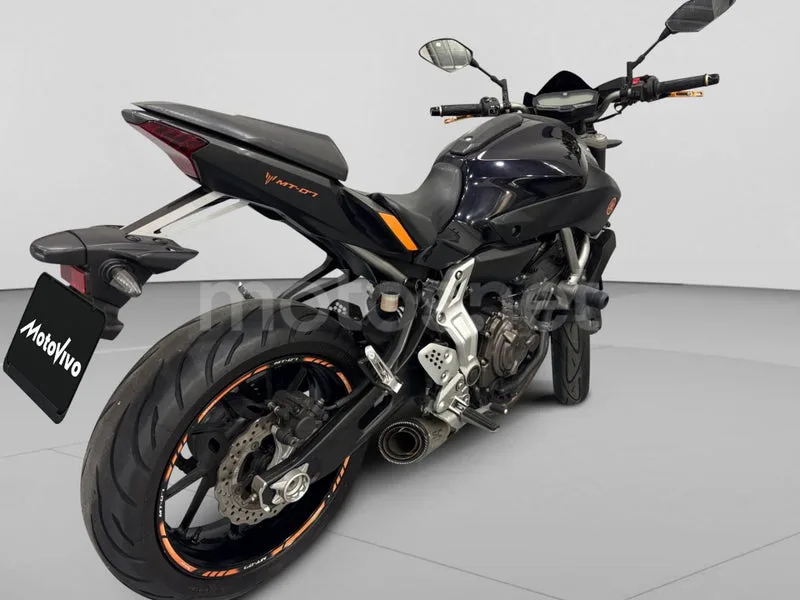 Yamaha MT-07 - Vista 3