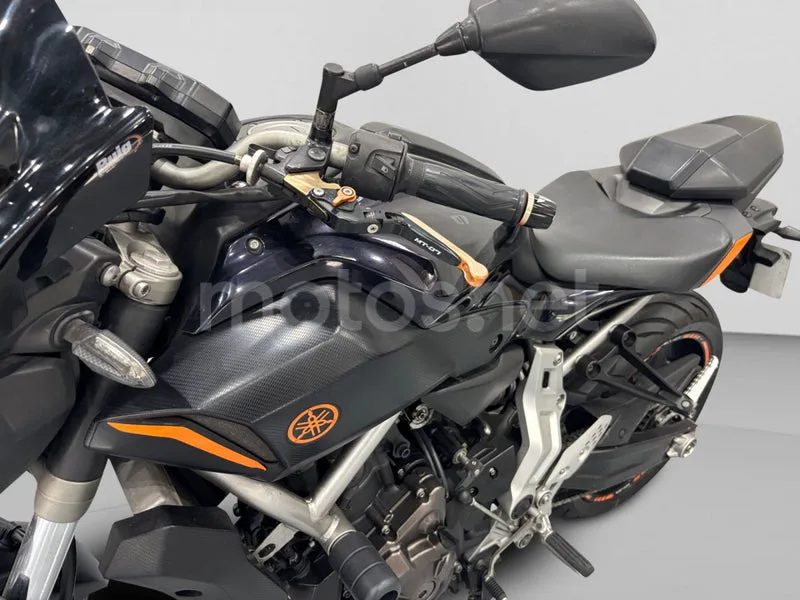 Yamaha MT-07 - Vista 7