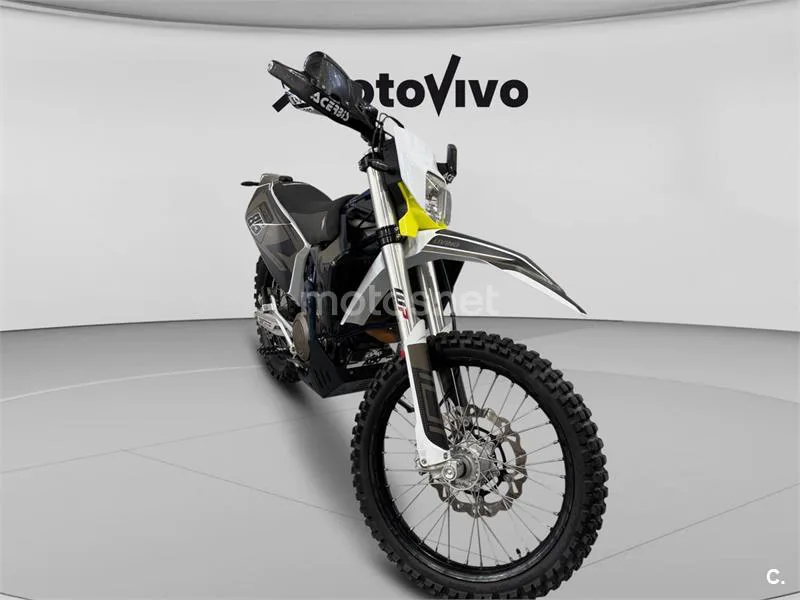 Husqvarna 701 Enduro 8500 € 2024 Barcelona - 1