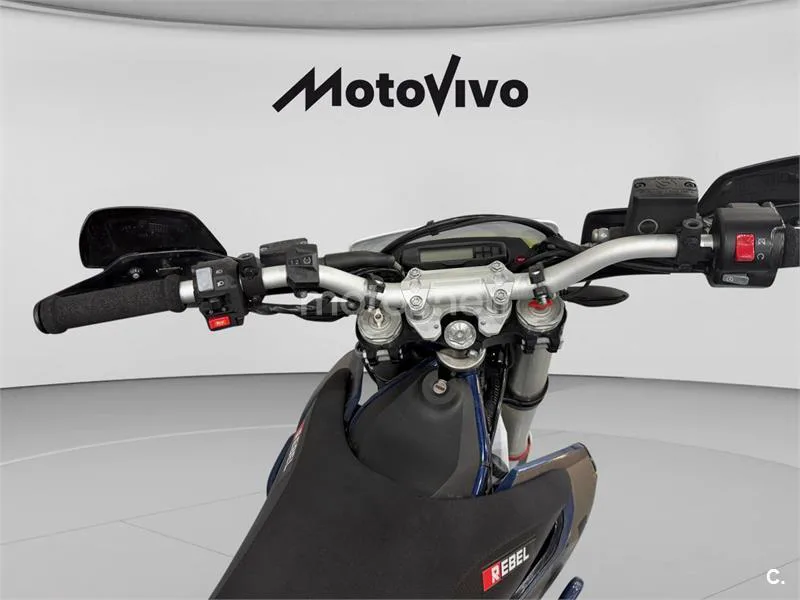 Husqvarna 701 Enduro - Vista 14