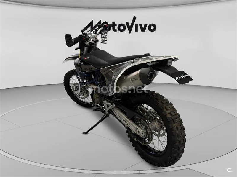 Husqvarna 701 Enduro - Vista 6