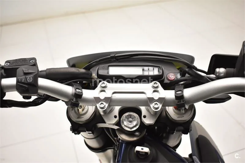 Husqvarna 701 Enduro - Vista 8