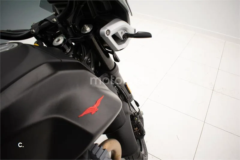Moto Guzzi V85 TT - Vista 11
