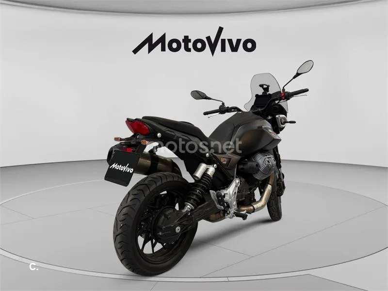 Moto Guzzi V85 TT - Vista 3
