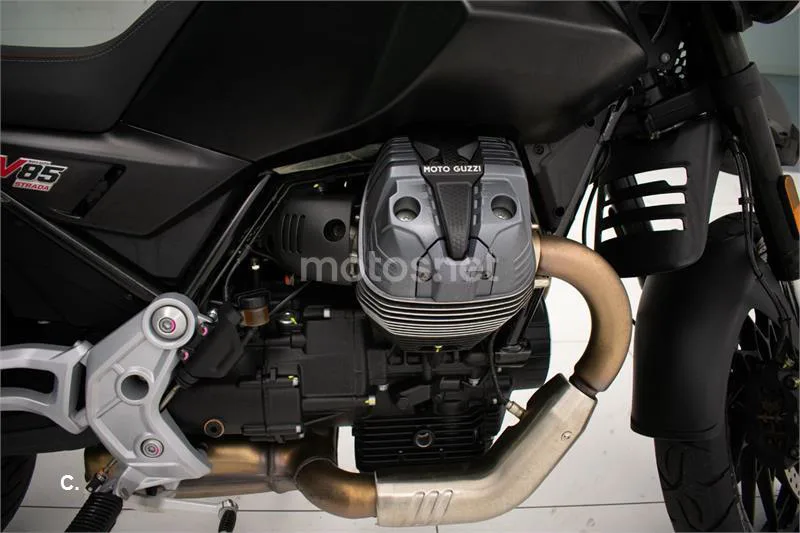 Moto Guzzi V85 TT - Vista 9