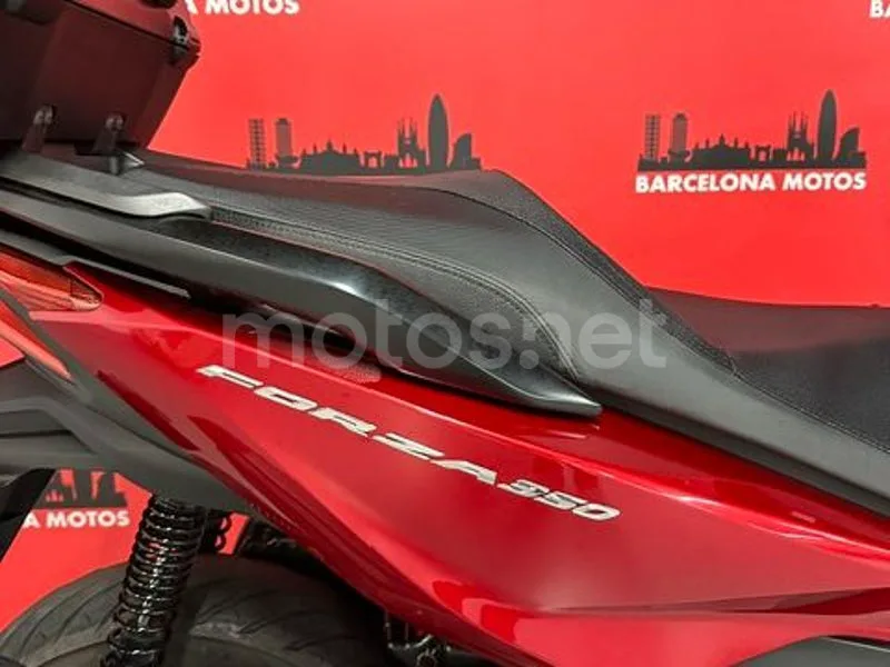 Honda Forza 350 - Vista 7