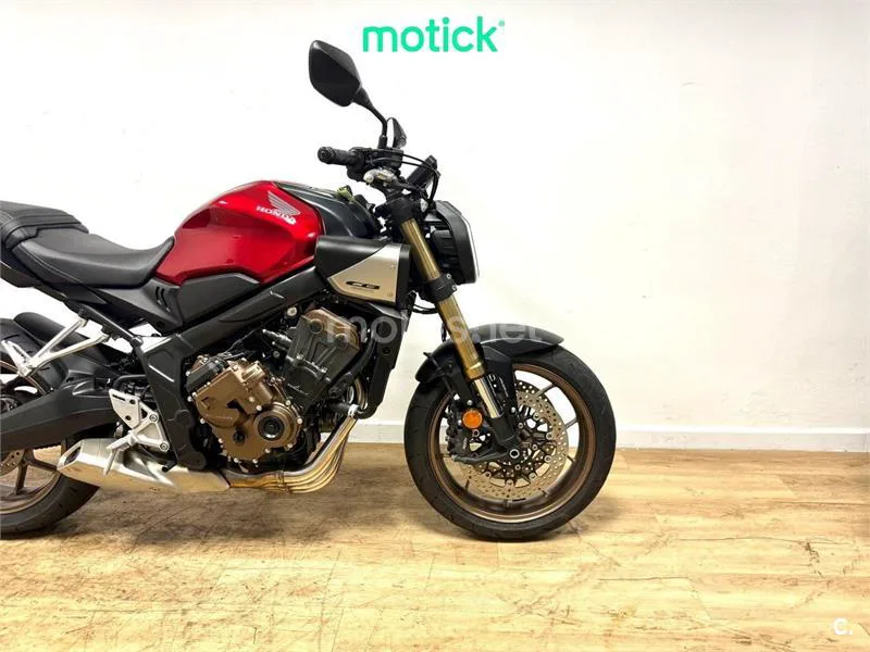 Honda CB650R - Vista 4